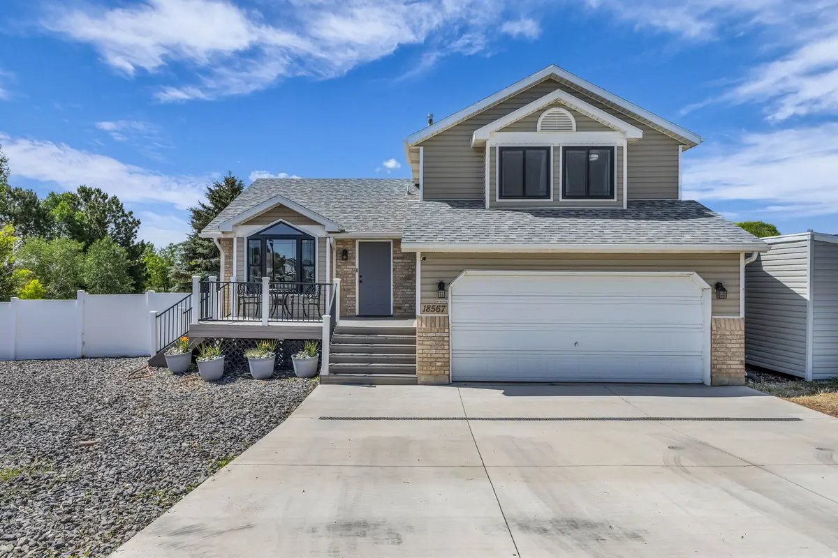 18567 W Jefferson Ave N, Cedar Valley